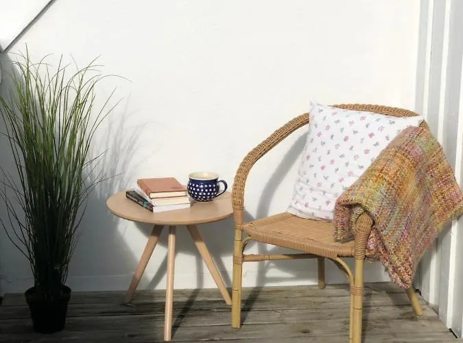 Dejligt Vaerelse Med Eget Bad Og Havudsigt Homestay Assens