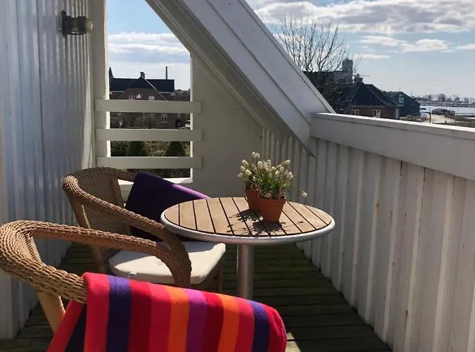 Homestay Dejligt Vaerelse Med Eget Bad Og Havudsigt *